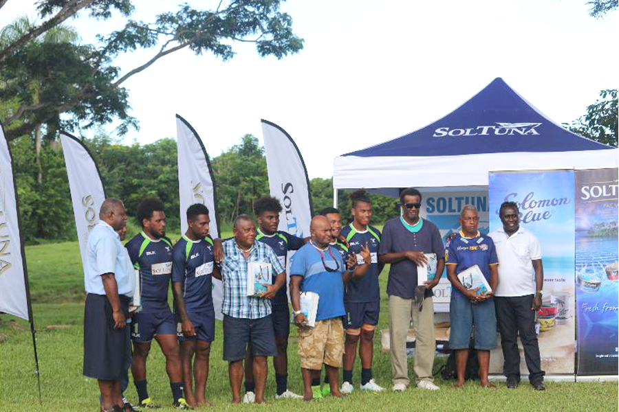 Solo-Seven-pose-for-the-cameras-with-leaders-of-Solomon-Islands