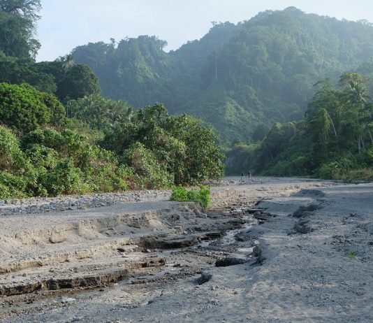 Awareness in Savo as volcano twitches