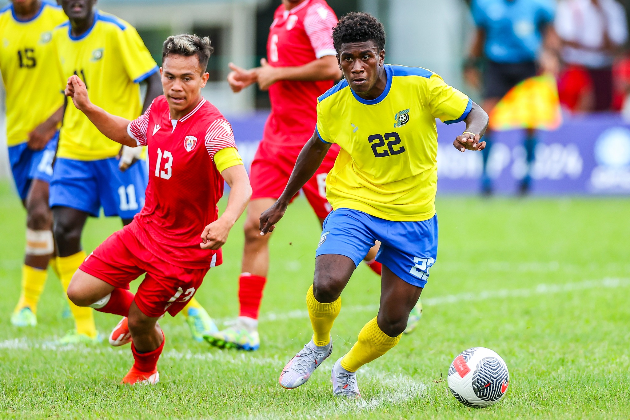 Action between Tahiti and Solomon Islands at the Oceania U19 Championship yesterday in Apia, Samoa-PHOTO OFC (1)