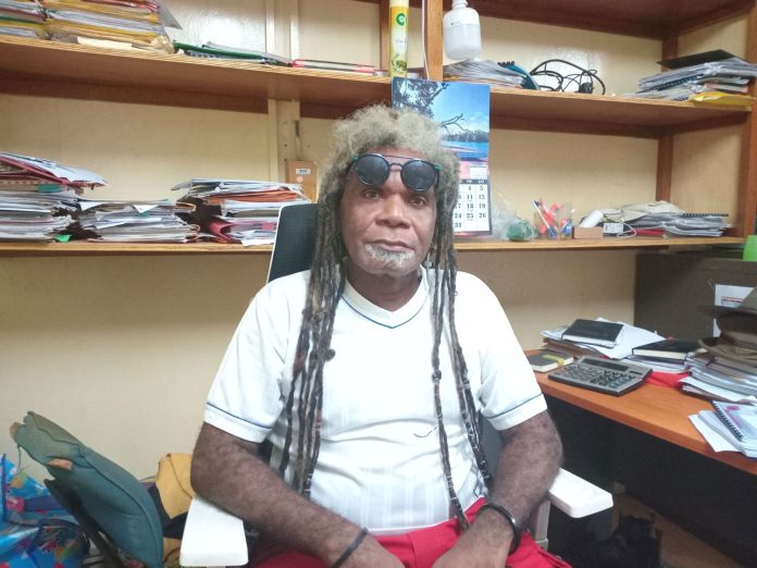 SINTA General Secretary Robert Lafisi