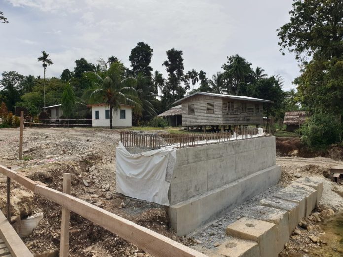 Construction on one of the Kolofe bridges on North Road.Photo credit SIRAP 2 project.