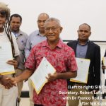 (Left to right) SINTA General Secretary, shakes hands woit – 1