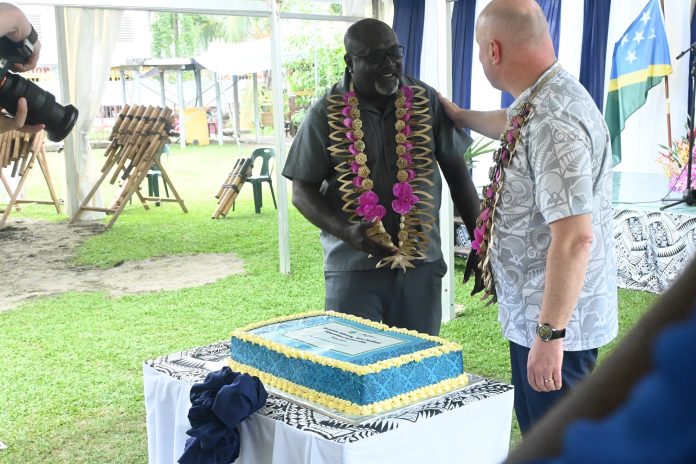 Minister of Education and Human Resources Development Tozen Leokana meets with New Zealand Prime Minister Christopher Luxon during the official partnership launching program
