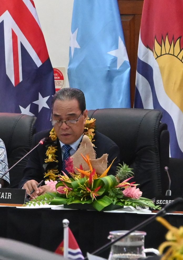 Outgoing Chair of SIS Group, H.E. Wesley Simina, President of FSM.