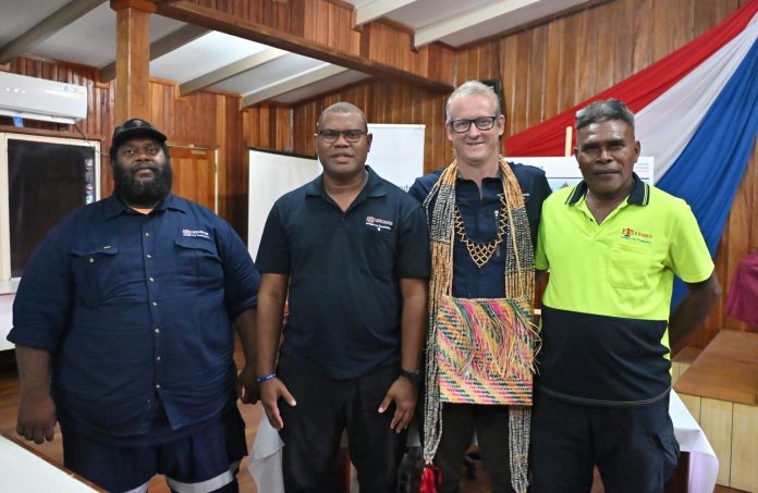 Photo 4 - Australian High Commissioner, His Excellency Rod Hilton, with representatives from Exodus Trade Developments (1)
