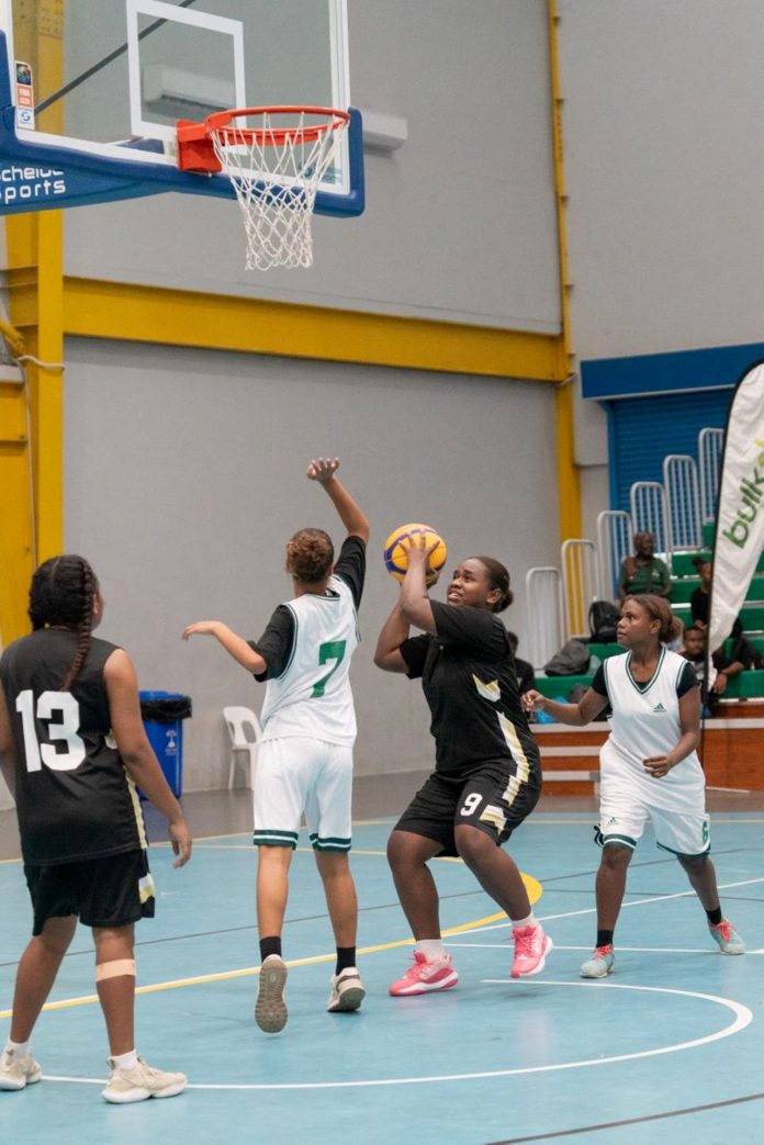 Previous high school baskeball girls category in action- Photo Supplied.