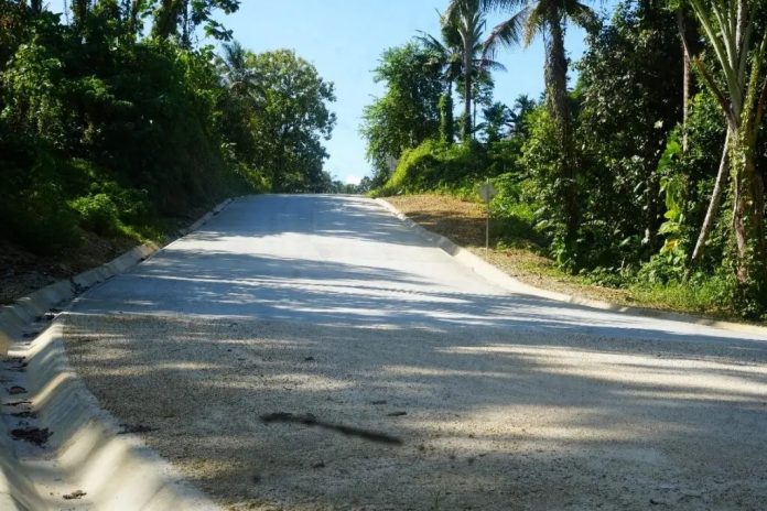 East road, one of the two roads to be upgraded under the SIRAP2 project, Photo credit- MID